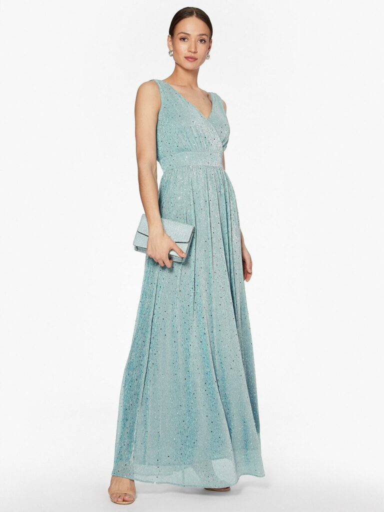 rochie de nuntă maxi albastră aerisită perfectă pentru o femeie de 50 de ani