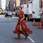 Hailey Bieber într-o rochie boho