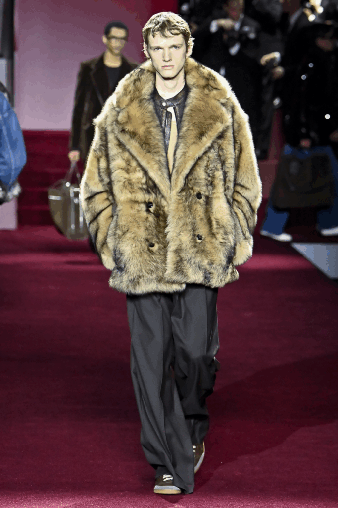 [Moda masculină toamnă-iarnă 2025/2026]: blănuri