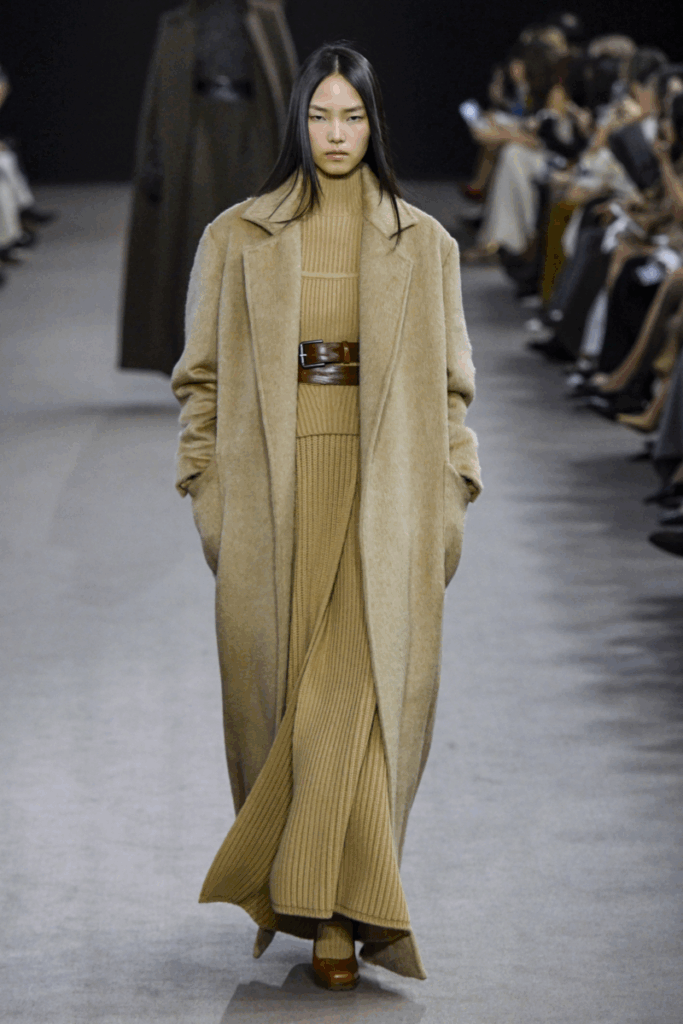 palton transparent pentru femei