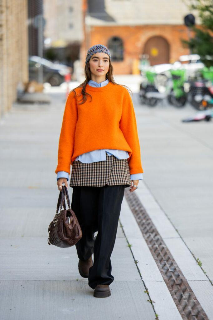 pulover portocaliu pentru femei