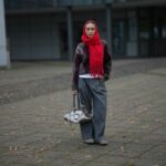 accesorii roșii în iarnă