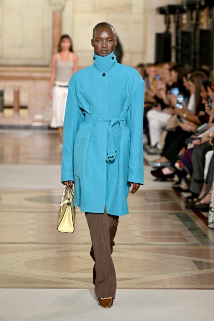 culori la modă pentru primăvara-vara 2026: albastru