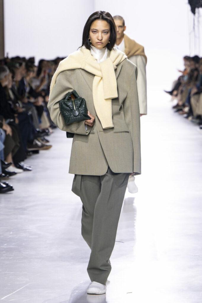 Culori la modă pentru primăvara-vara 2026: salvie